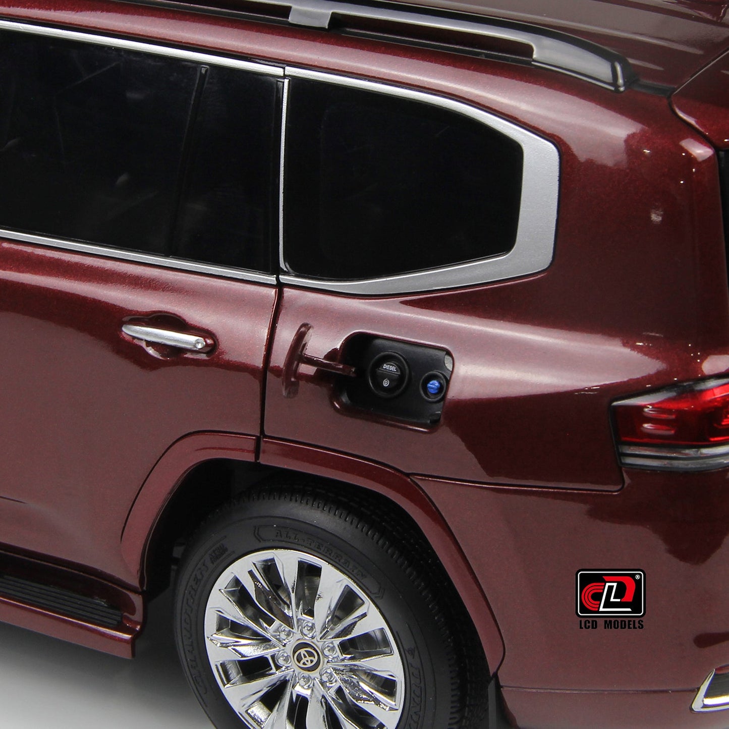 LCD Toyota Land Cruiser 300-ZX Dark Red 1:18
