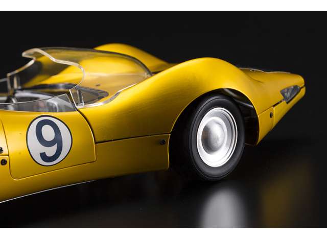 Schwyn Haas Hamilton Speed Racer #9 Shooting Star Yellow 1:18