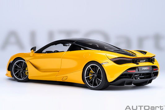 STM Diecast AUTOart 2017 Mclaren 720S Volcano Yellow 1:18 - View 2