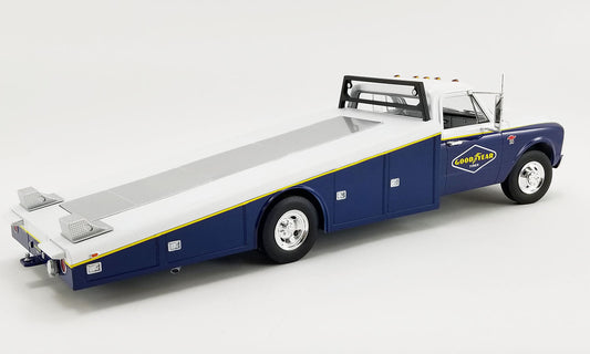 STM Diecast Acme 1967 Chevrolet C30 Ramp Truck Goodyear Tires Blue & White 1:18 - View 2