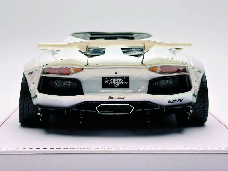 STM Diecast GL Model Lamborghini Aventador Roadster SVJ White w/ Black Wheels 1:18 WITH DISPLAY -...