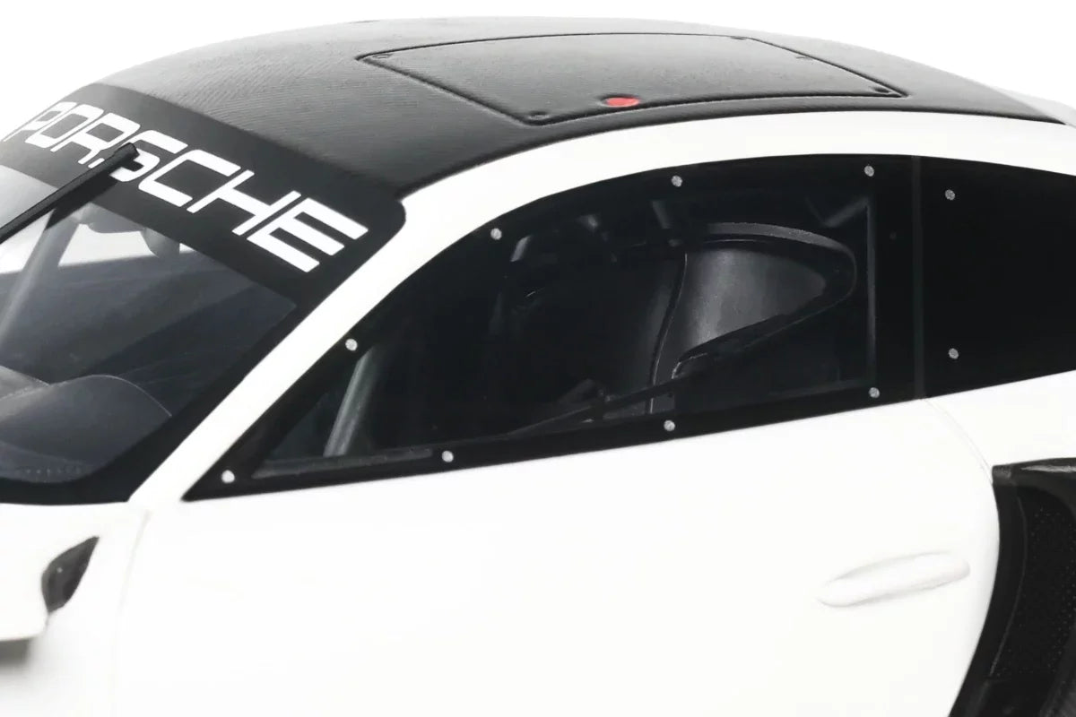 GT Spirit 2023 Porsche 911 992 GT3 R Rennsport White 1:18
