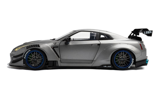 STM Diecast Solido 2023 Nissan GT-R (R35) W/ Liberty Walk Body Kit 2.0 Silver 1:18 - View 2