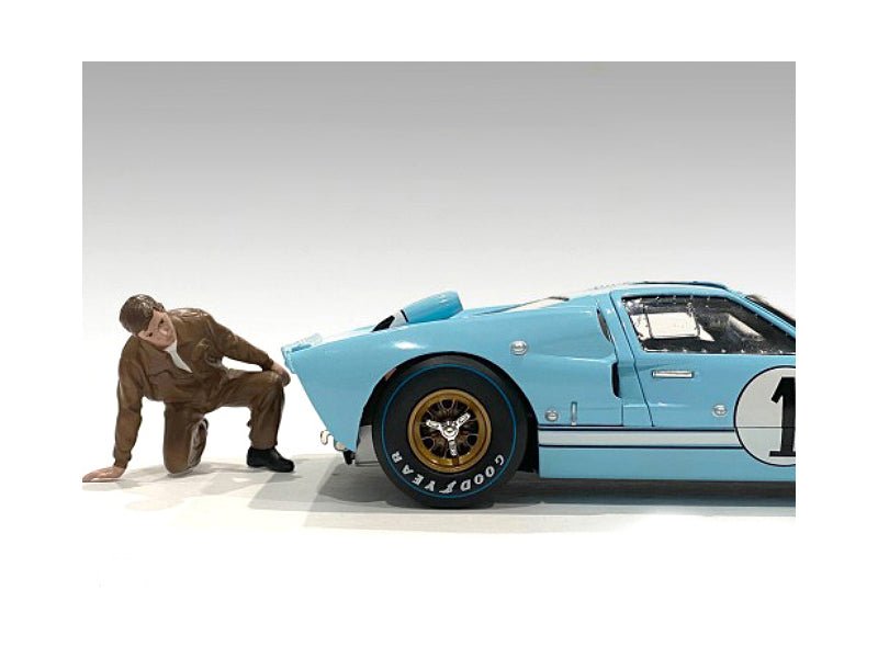 Rapid Vehicles "Race Day 1" Figurine IV for 1/18 Scale Models by American Diorama free shipping USA