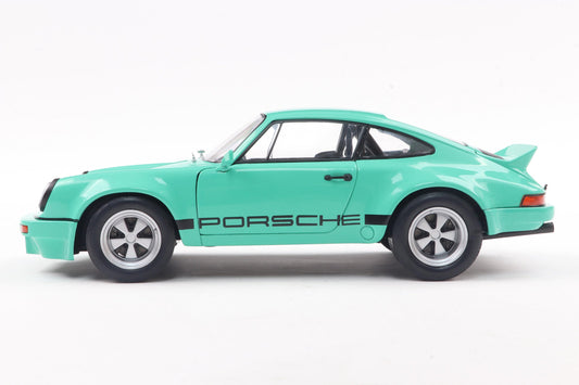 STM Diecast Solido 1974 Porsche 911 RS 3.0L Coupe IROC Daytona Green 1:18 - View 2