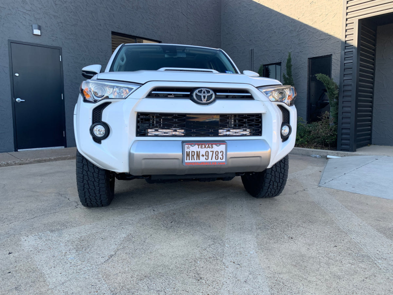 Cali Raised LED Cali Raised 14-24 Toyota 4Runner 32In Hidden Grille LED Light Bar Brackets - Tspot Beam CR2482