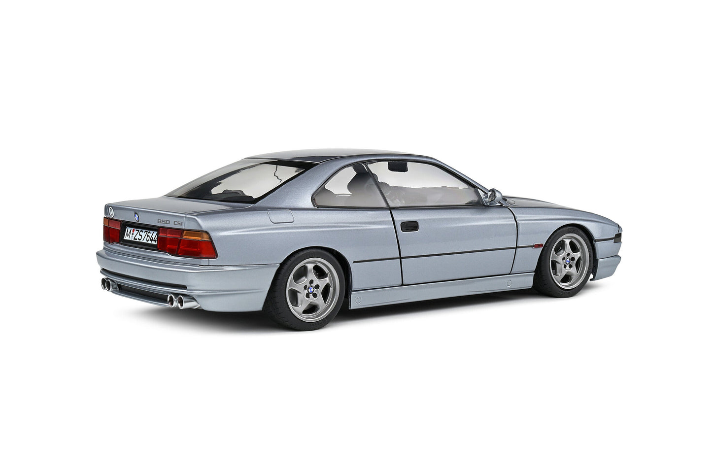 Solido 1992 BMW E31 850 CSi Coupe Arctic Silver Metallic 1:18 *Defect*