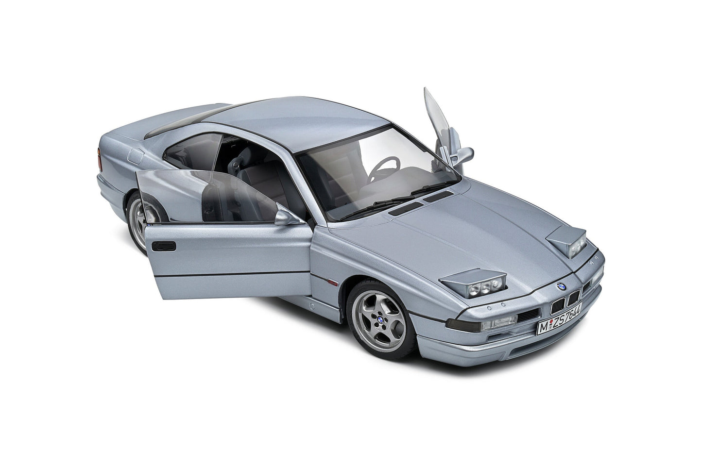Solido 1992 BMW E31 850 CSi Coupe Arctic Silver Metallic 1:18 *Defect*