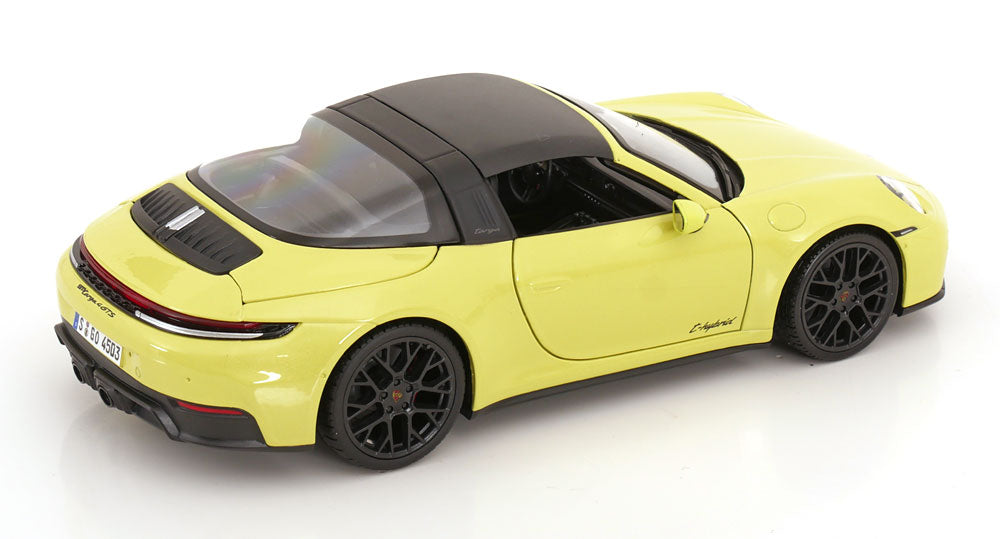 Maisto Porsche 911 992.2 Targa 4 GTS Hybrid Light Yellow 1:18