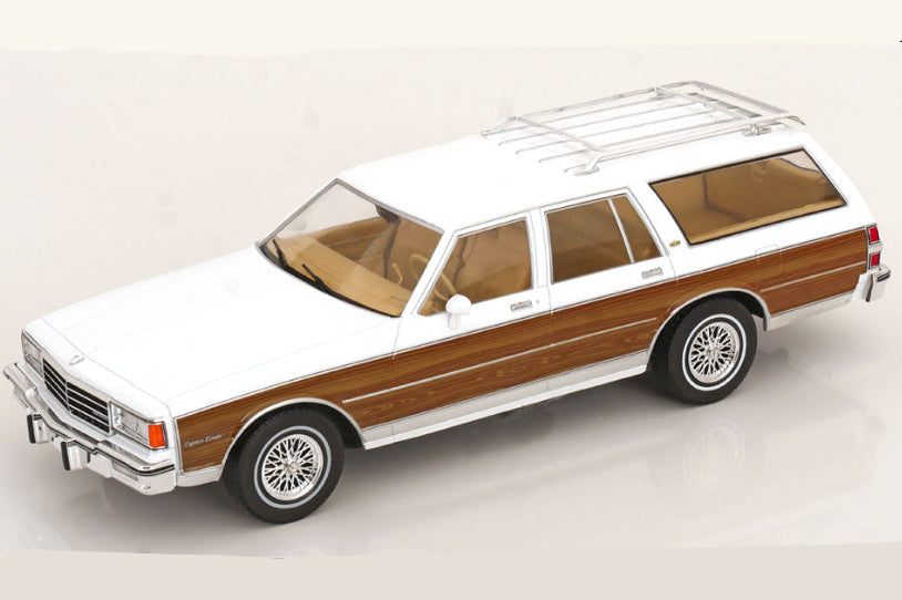 MCG 1985 Chevrolet Caprice Station Wagon White w/ Wood Grain 1:18