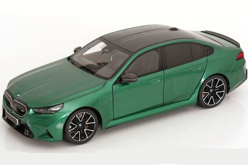 Minichamps 2024 BMW M5 (G90) Isle of Man Green Metallic 1:18