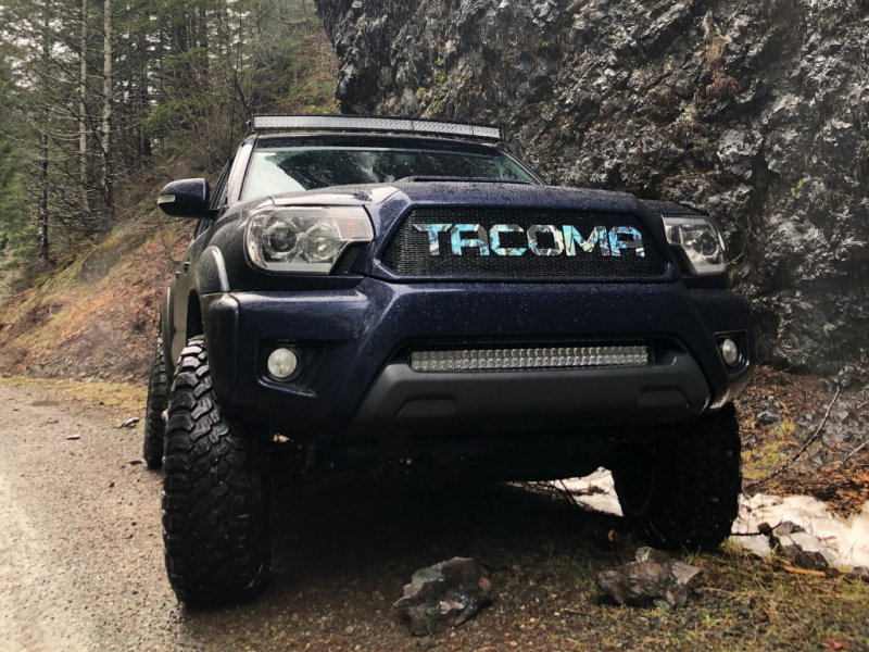 Cali Raised LED Cali Raised 05-15 Toyota Tacoma 32In Lower Bumper Flush Led Bar Kit - Combo Blue Backlight - Small CR2453