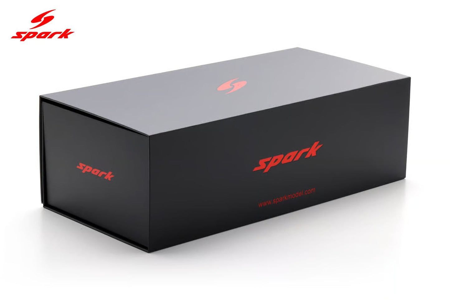 Spark Model Chevrolet Corvette C8 Z06 GT3.R #13 AWA Racing 2025 IMSA Le Mans 24hrs Red 1:18 WITH DISPLAY