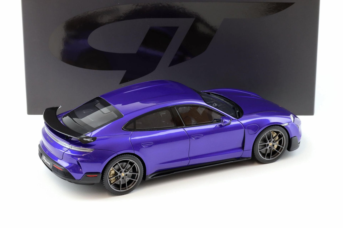GT Spirit 2023 Porsche Taycan Turbo GT Purple Sky Metallic 1:18