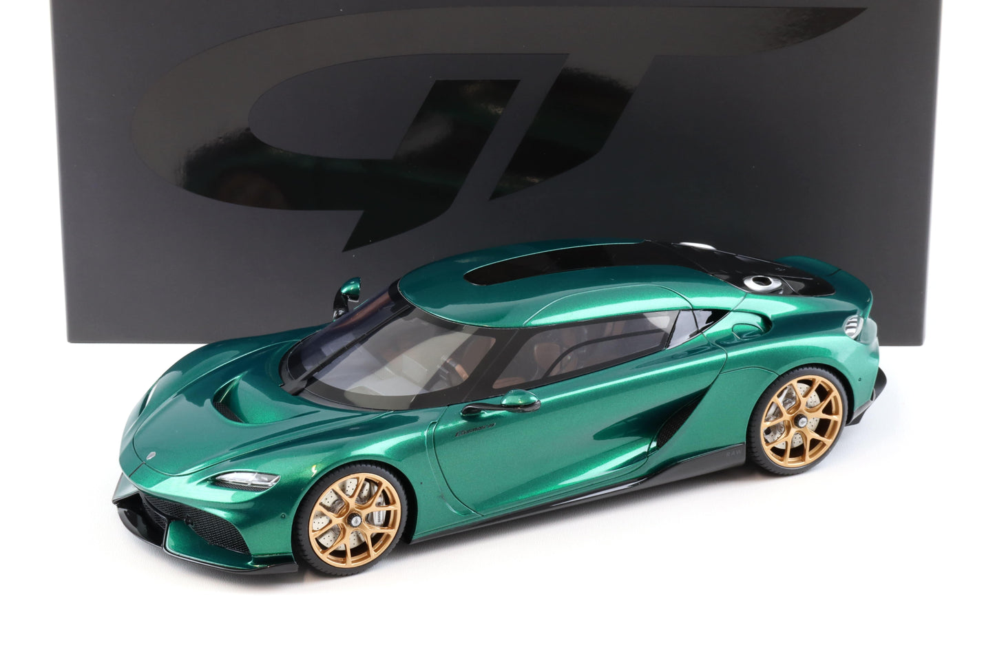 GT Spirit 2024 Koenigsegg Gemera Racing Green w/ Gold Wheels 1:18