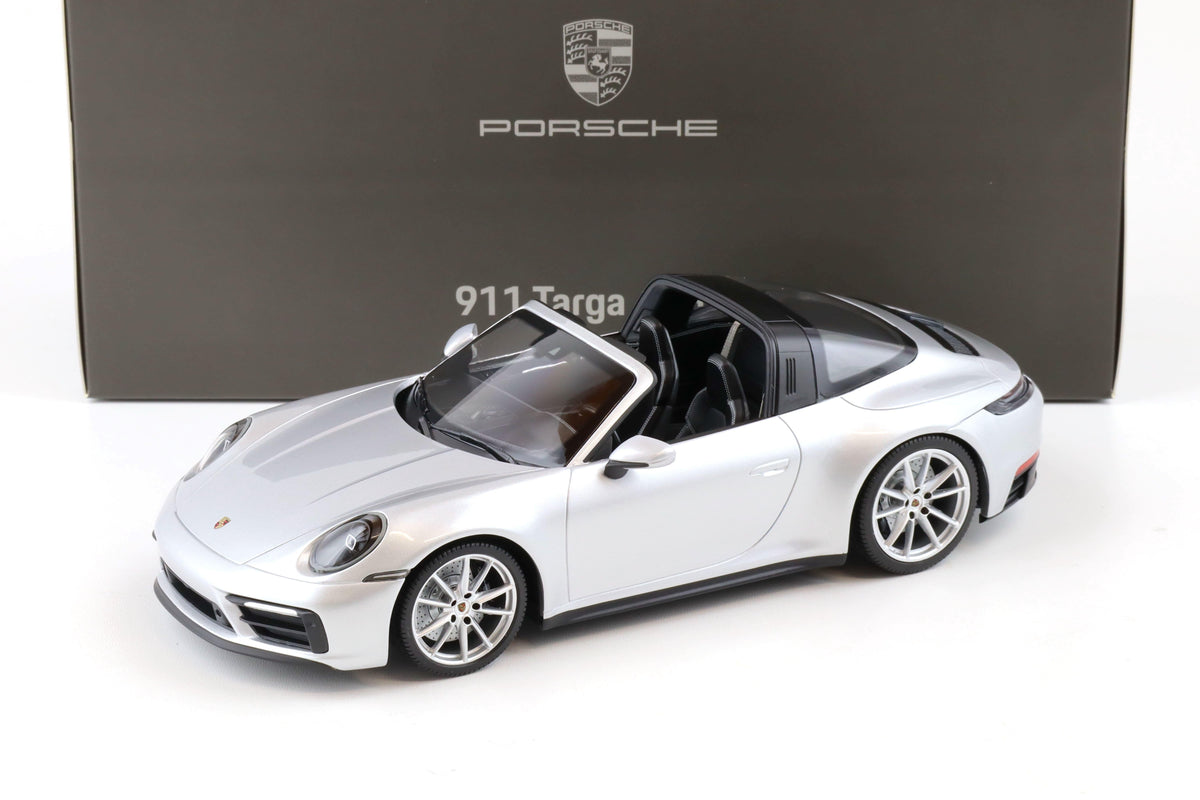 STM Diecast Minichamps 2022 Porsche 911 992 Targa 4 GTS Dealer Edition GT Silver Metallic 1:18