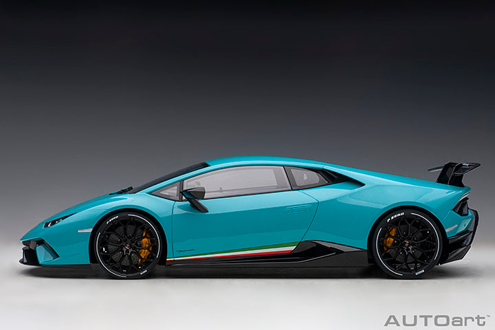 STM Diecast AUTOart Lamborghini Huracan Performante Blu Glauco (Solid Blue) 1:12 - View 5