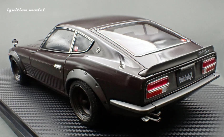 Ignition-Model Nissan Fairlady 240ZG HS30 Maroon Red Metallic 1:18