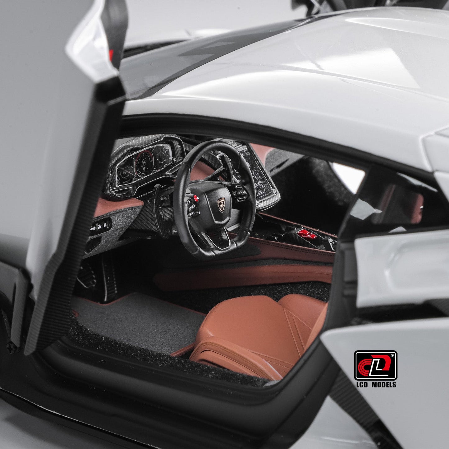 LCD 2024 Lamborghini Revuelto White 1:18