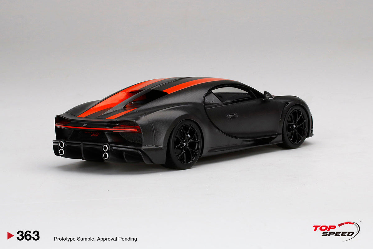 STM Diecast Topspeed 1:18 Bugatti Chiron Super Sport 300+  World Record 304.773 mph - View 2