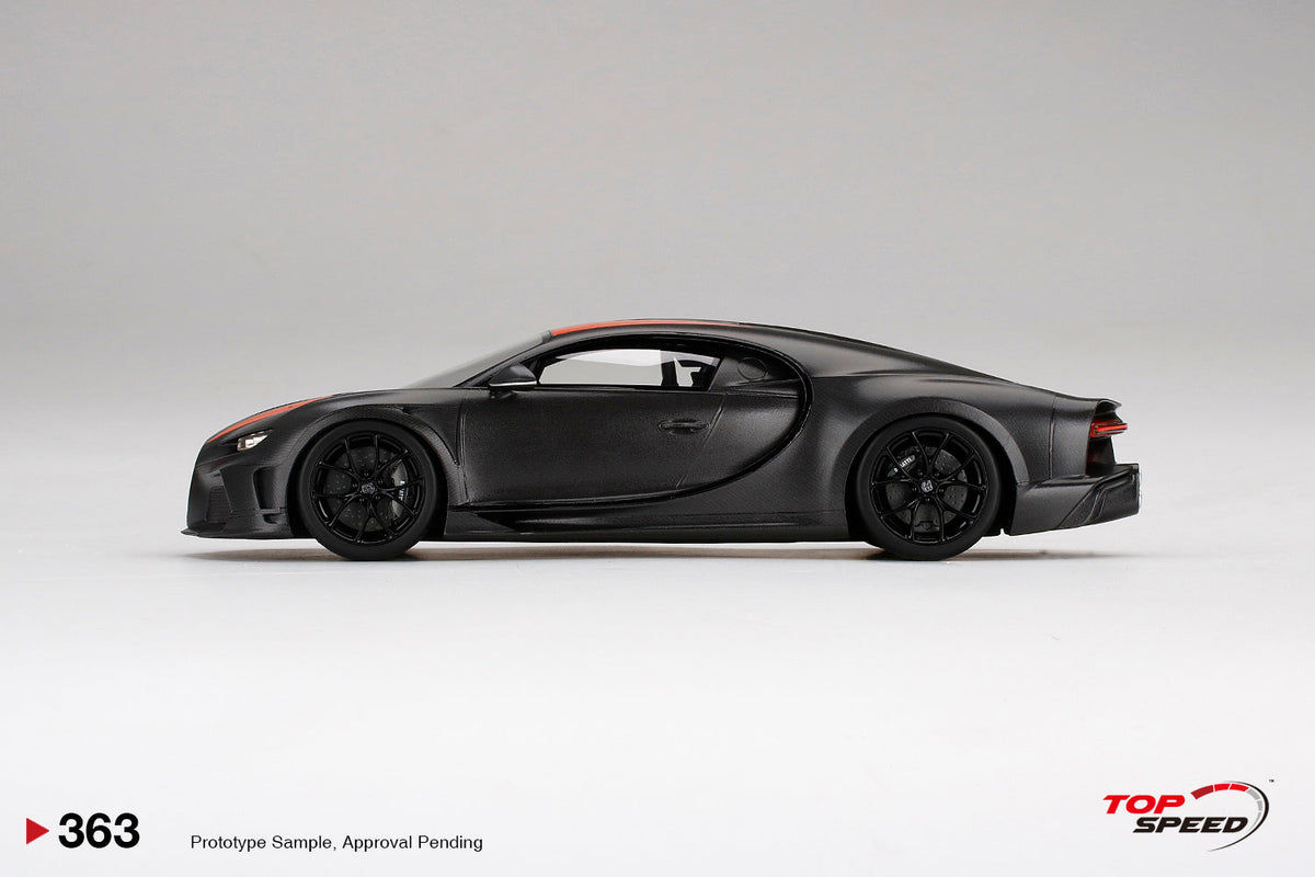 STM Diecast Topspeed 1:18 Bugatti Chiron Super Sport 300+  World Record 304.773 mph - View 3