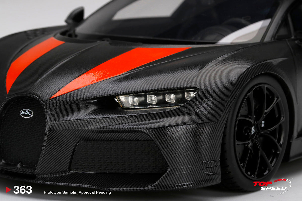 STM Diecast Topspeed 1:18 Bugatti Chiron Super Sport 300+  World Record 304.773 mph - View 4
