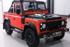 STM Diecast Solido 2016 Land Rover Defender 90 SWB w/ Rear Cover Orange 1:18
