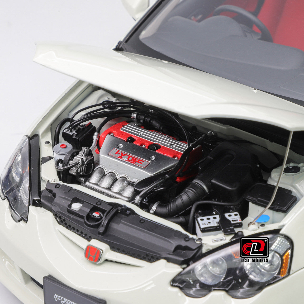 LCD Honda Integra (RSX) DC5 Type-R White 1:18