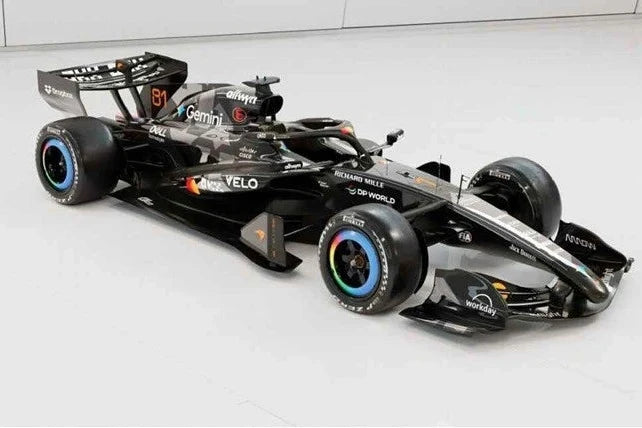 Minichamps Mclaren Mastercard F1 Team MCL40 #1 Shakedown 2026 (Norris) 1:18