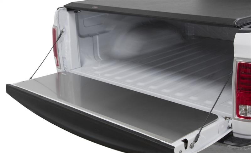 Access Tailgate Protector 17-19 Ford F-250/F-350/F-450 Super Duty 27010399