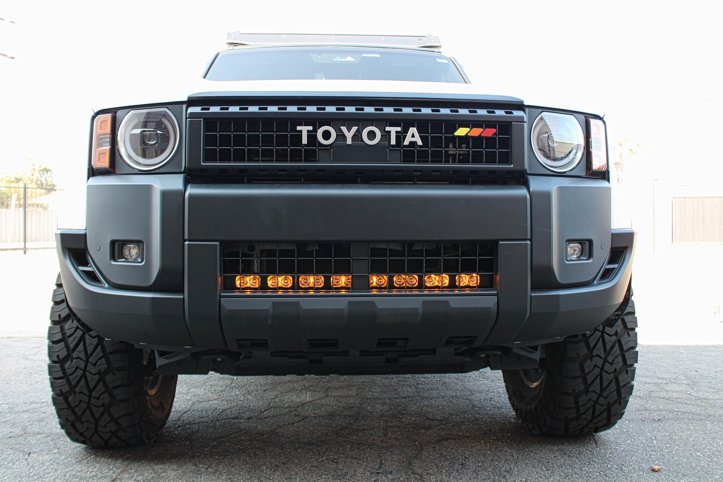 2024+ Toyota Land Cruiser Single 30in Light Bar PRO