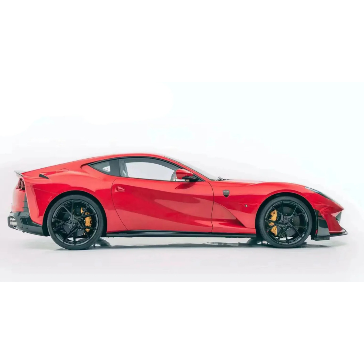 Carbon Fiber Aerodynamic Body Kit for Ferrari 812 Superfast