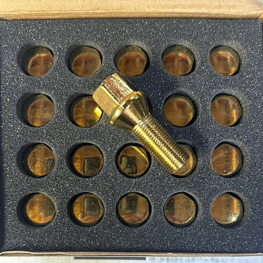 Speedzone Performance LLC 28MM lug bolts gold 14x1.25      NNR-LN28-14125GD