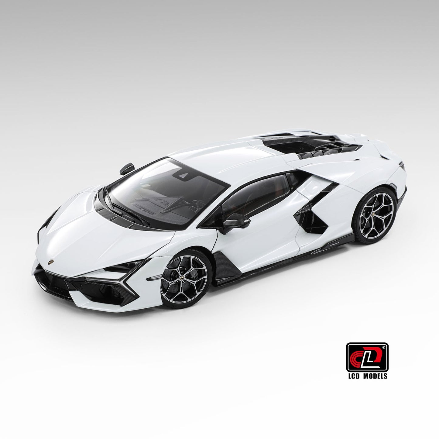 LCD 2024 Lamborghini Revuelto White 1:18