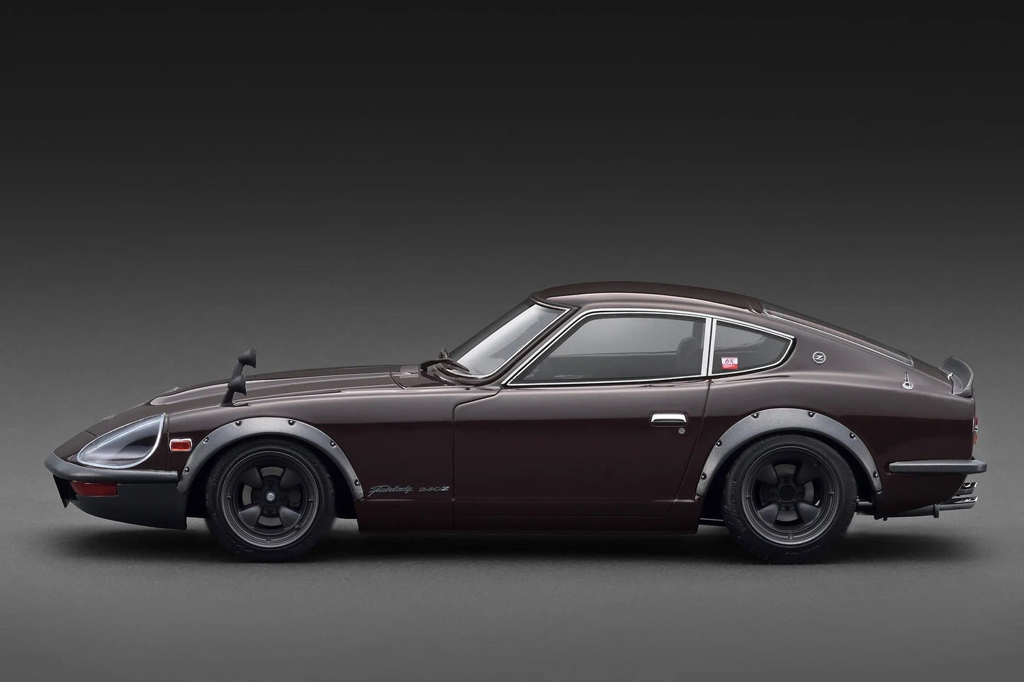 Ignition-Model Nissan Fairlady 240ZG HS30 Maroon Red Metallic 1:18