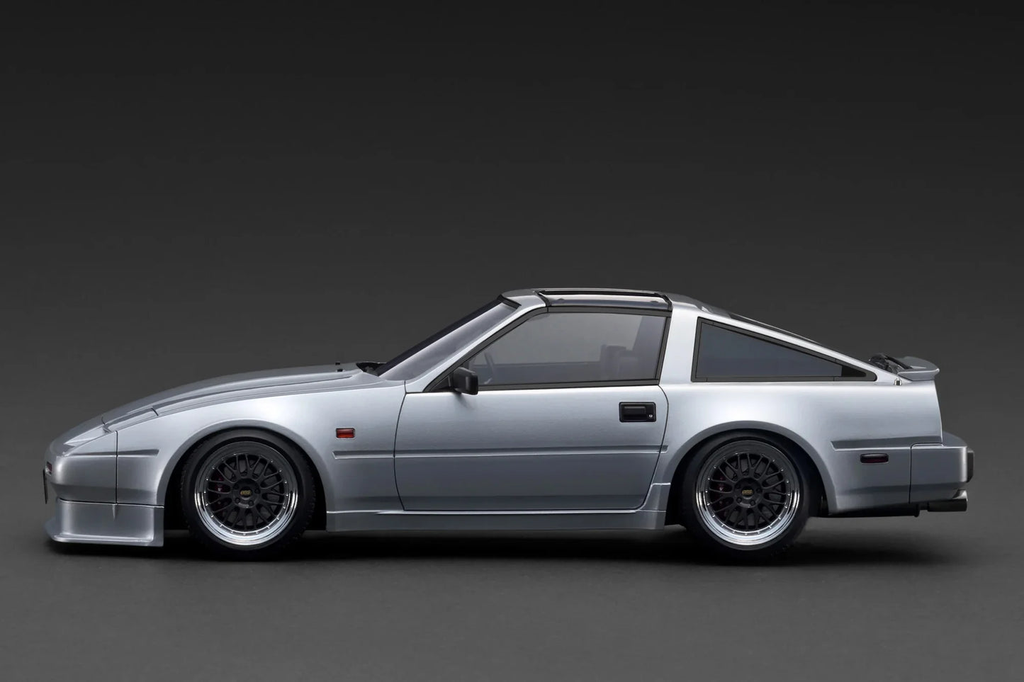 Ignition-Model Nissan Fairlady Z 300 ZR Z31 2-Seater RHD Silver 1:18