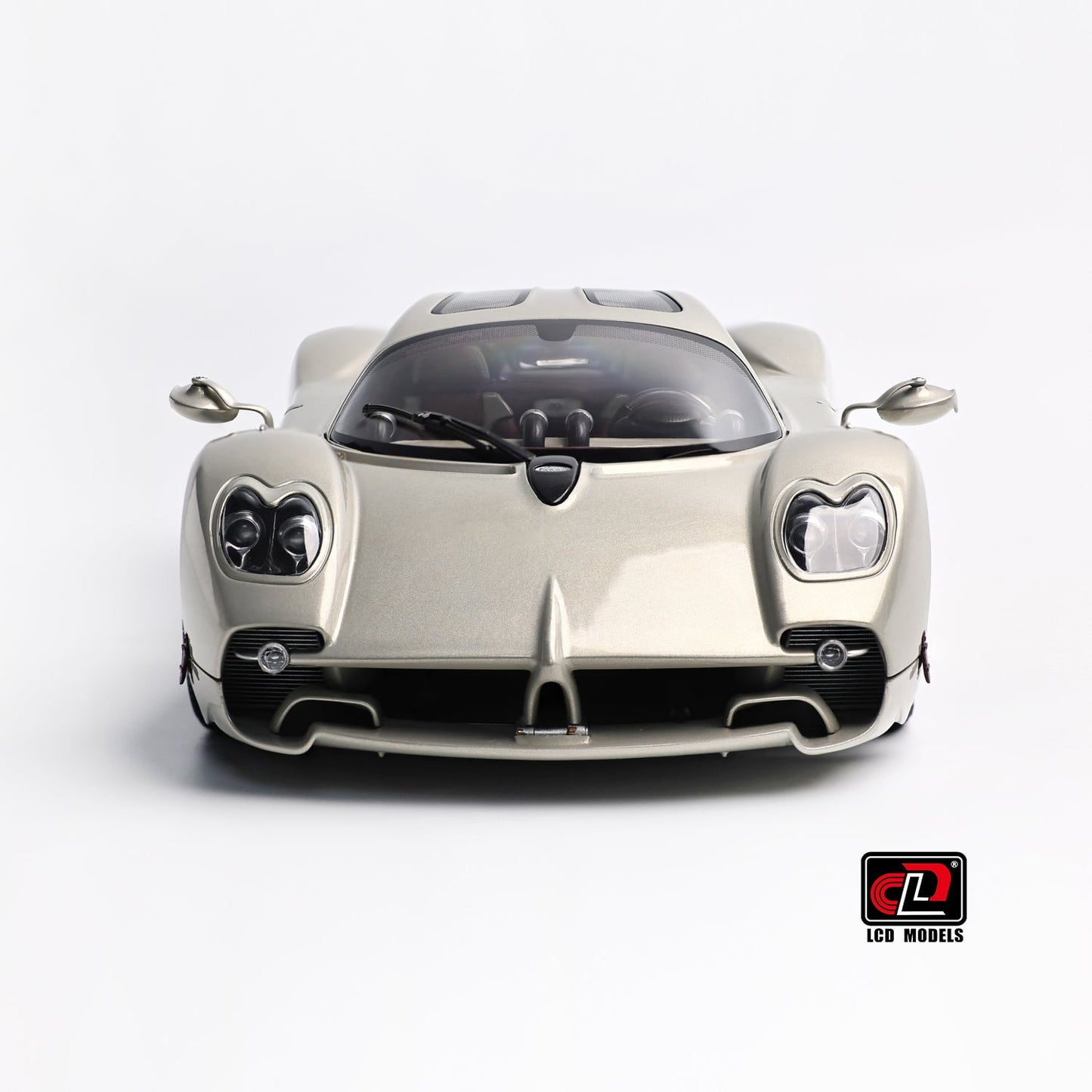 LCD Pagani Utopia Champagne Gold 1:18
