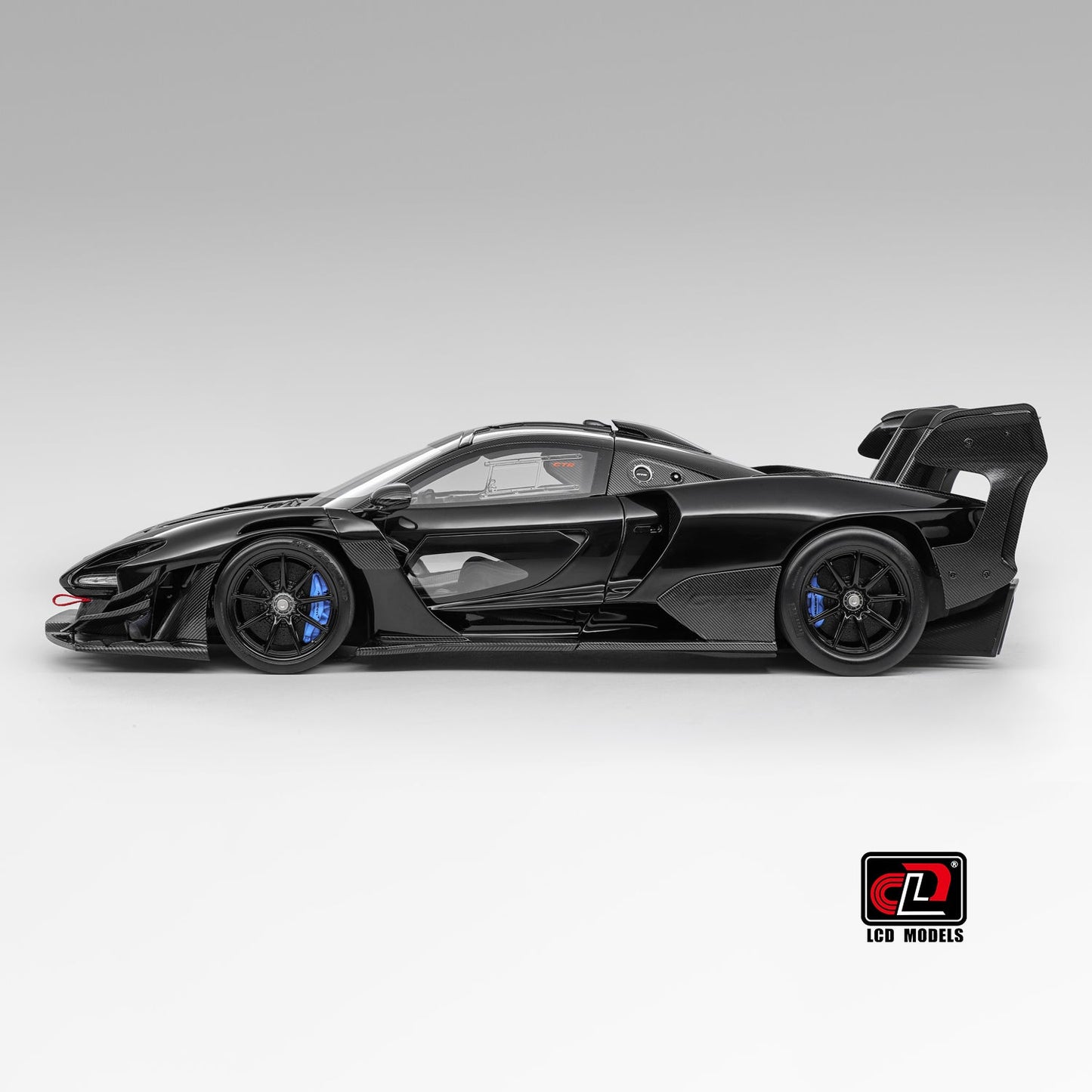 LCD Mclaren Senna GTR Black 1:18