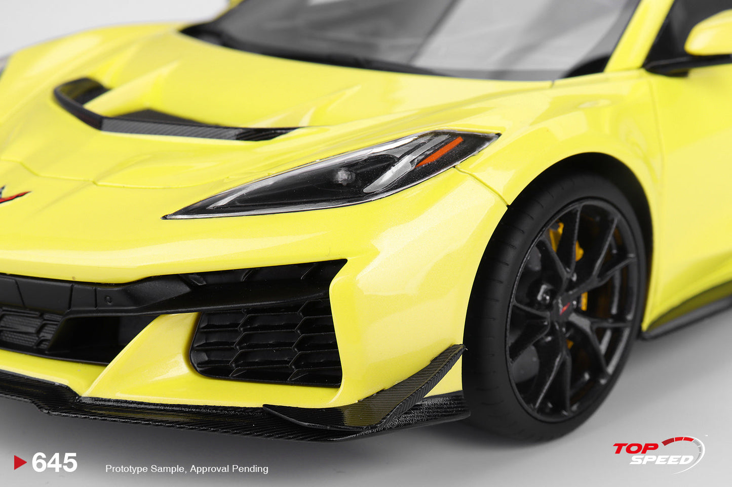 Topspeed 2025 Chevrolet Corvette ZR1 Accelerate Yellow Metallic 1:18