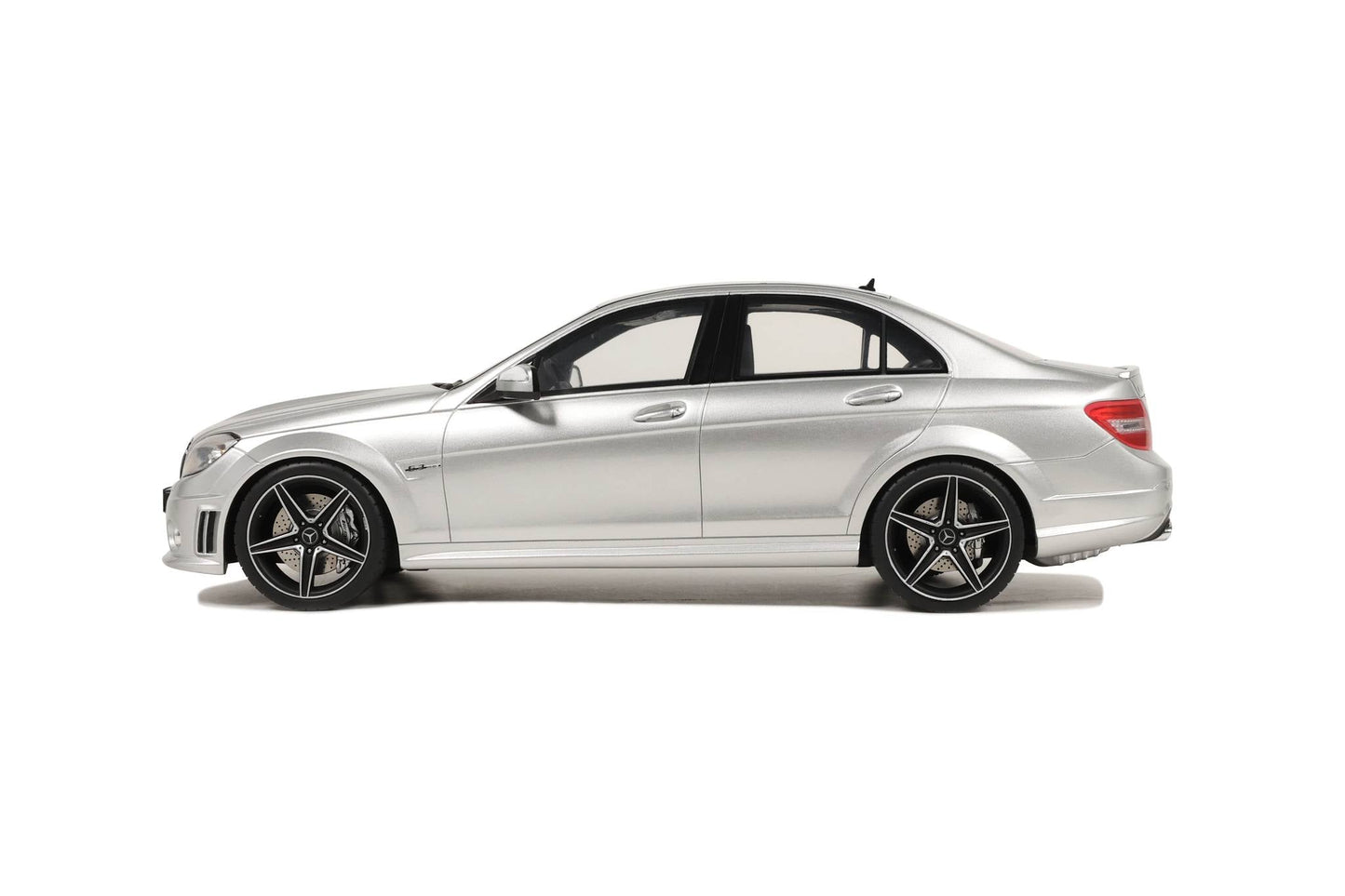 GT Spirit 2008 Mercedes Benz C63 AMG Sedan Iridium Silver 1:18