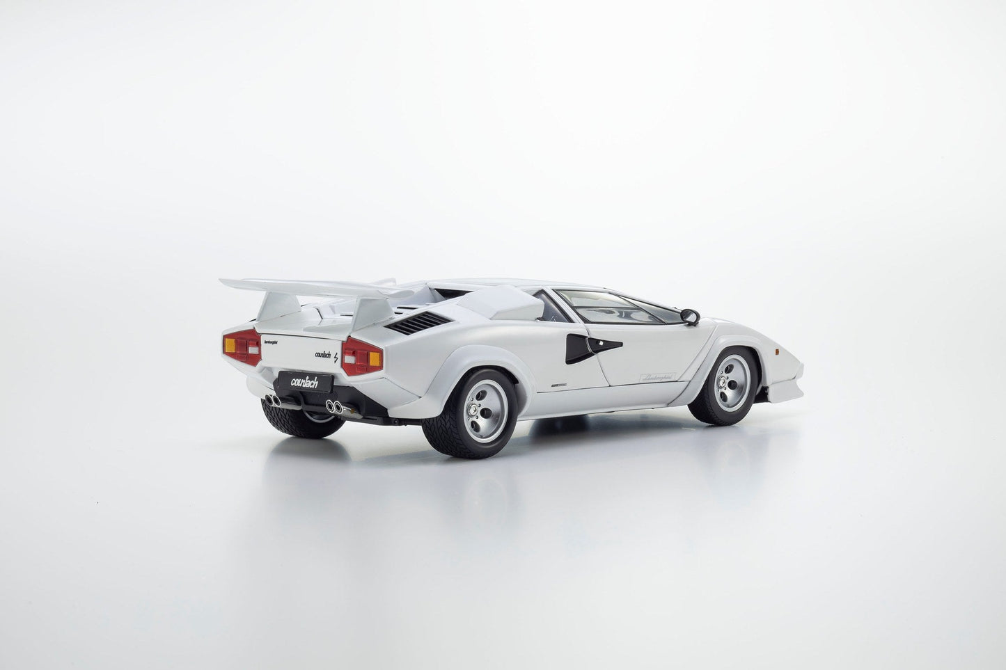 Kyosho Lamborghini Countach LP400 S White 1:18
