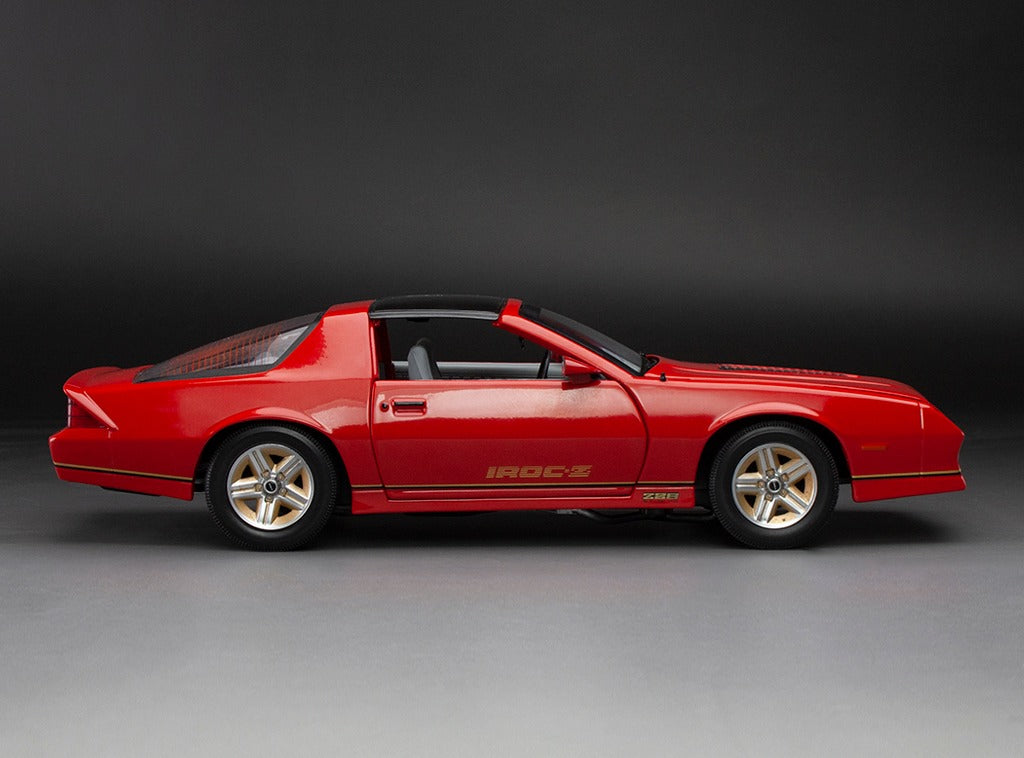 Sun-Star 1985 Chevy Camaro IROC-Z Red 1:18