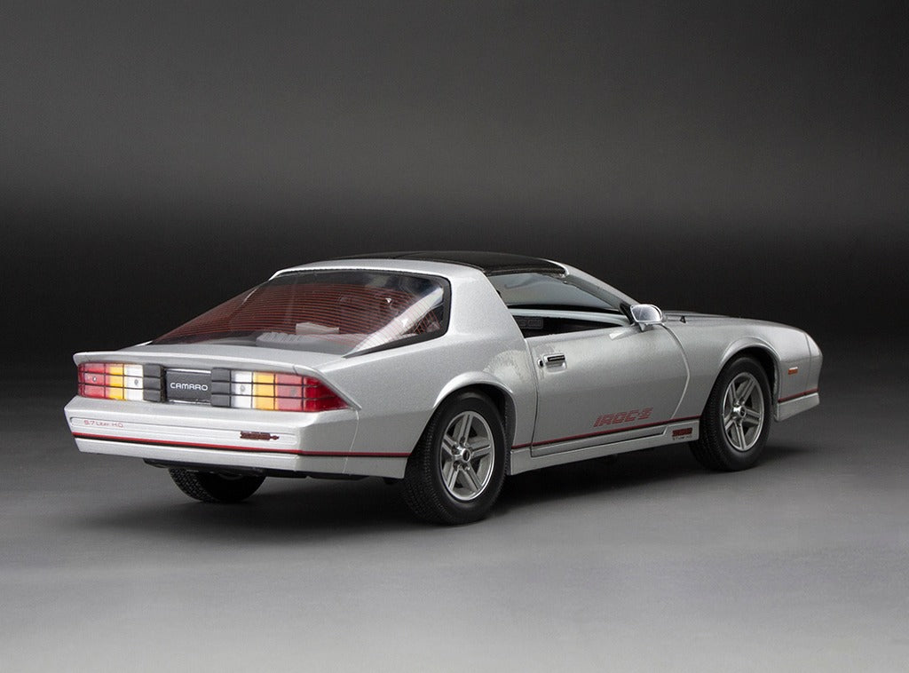 Sun-Star 1985 Chevy Camaro IROC-Z Silver 1:18