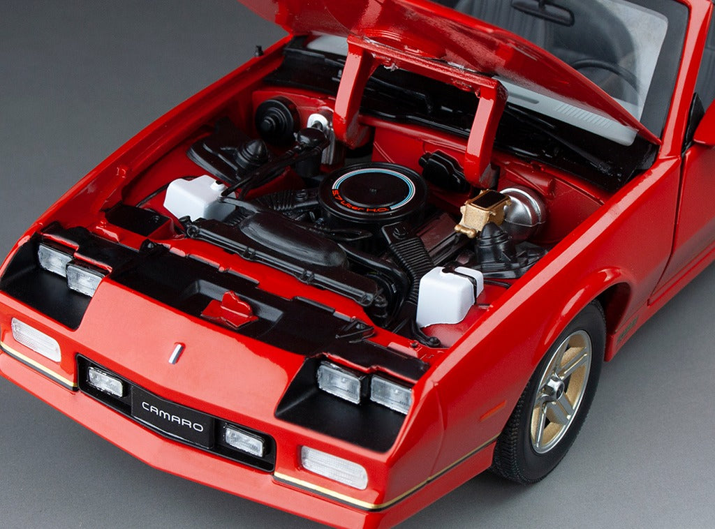 Sun-Star 1985 Chevy Camaro IROC-Z Red 1:18