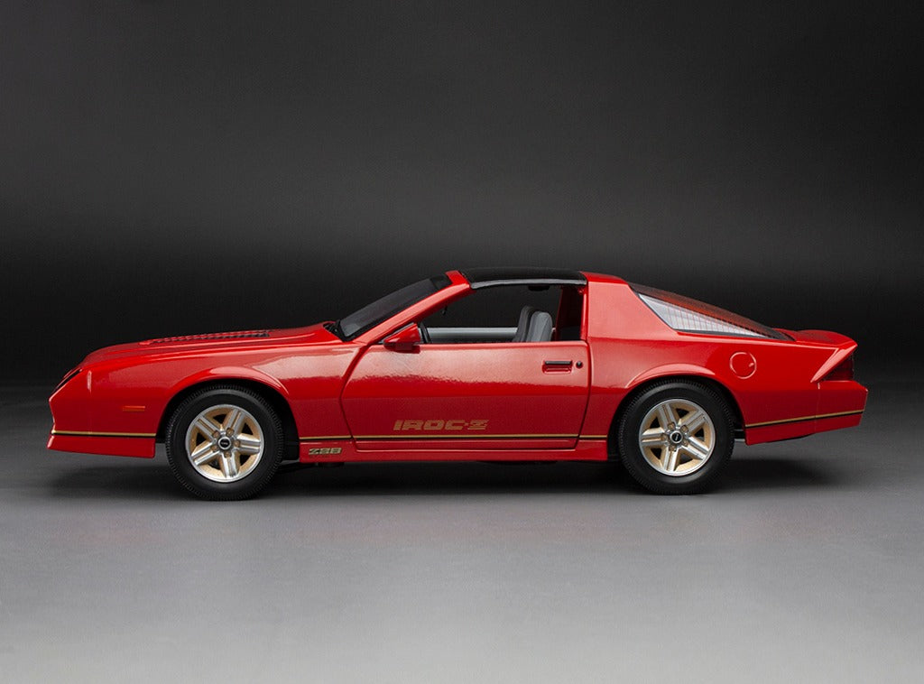 Sun-Star 1985 Chevy Camaro IROC-Z Red 1:18