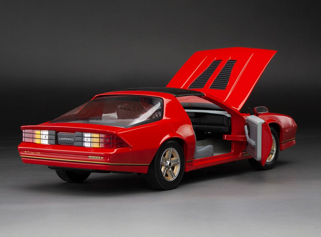Sun-Star 1985 Chevy Camaro IROC-Z Red 1:18