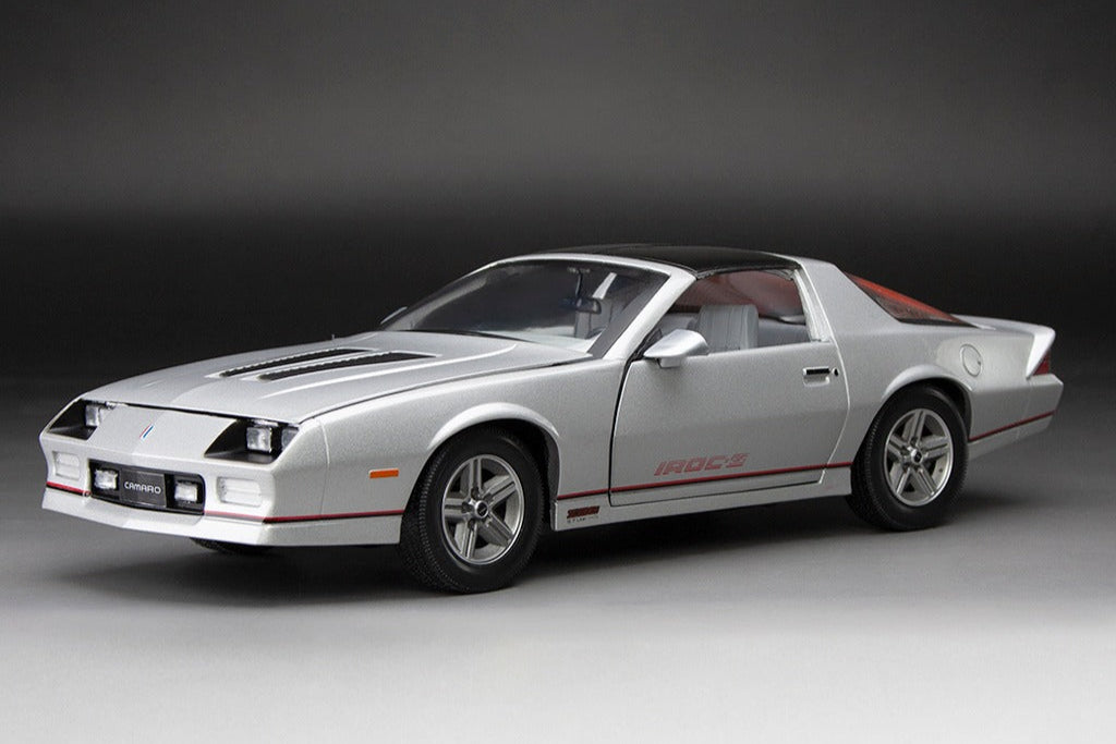 Sun-Star 1985 Chevy Camaro IROC-Z Silver 1:18