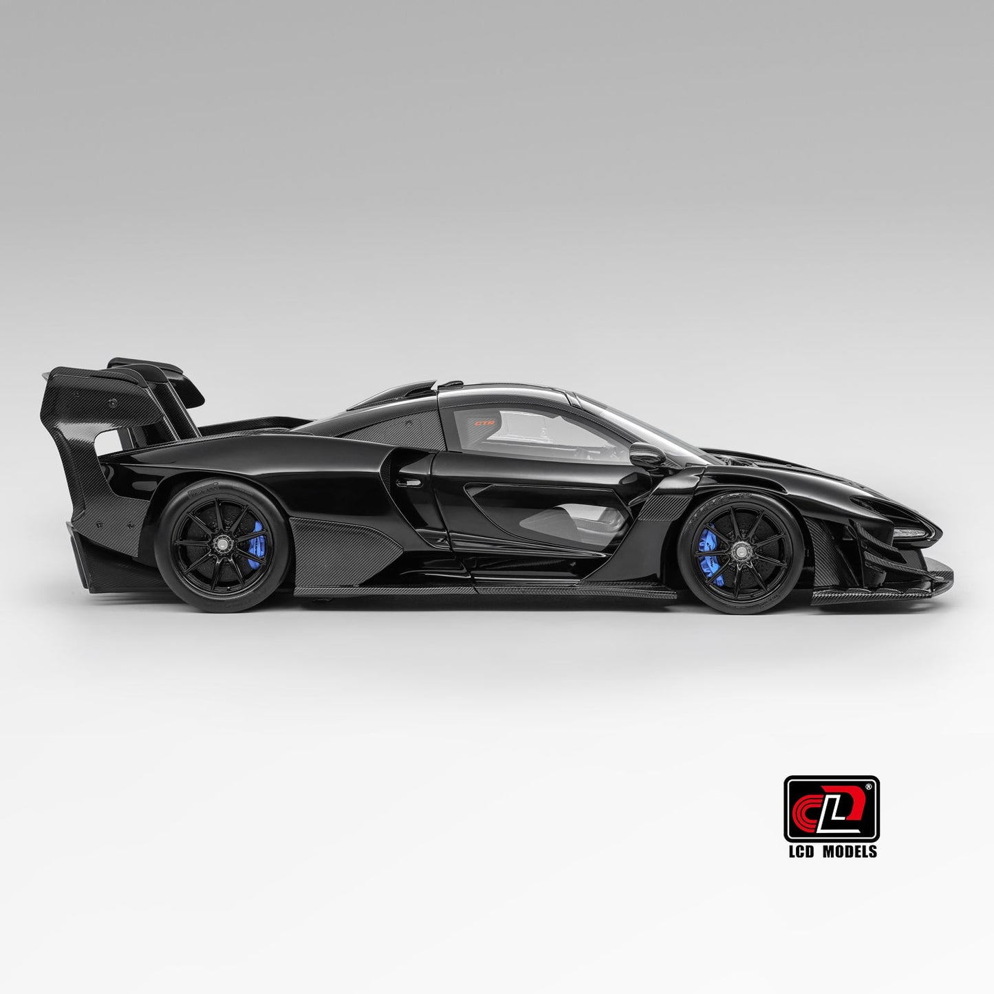 LCD Mclaren Senna GTR Black 1:18