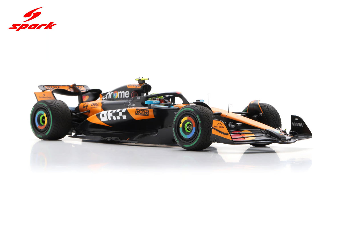 Spark-Model Mclaren F1 Team MCL39 Orange L. Norris #4 Winner Australian GP 2025 1:18 WITH DISPLAY