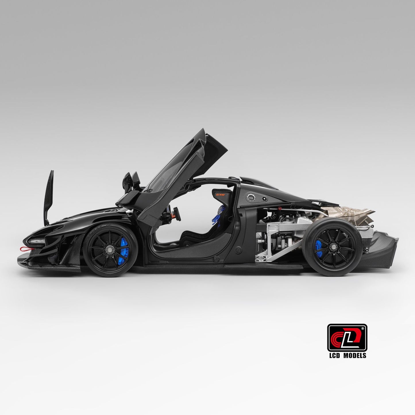 LCD Mclaren Senna GTR Black 1:18